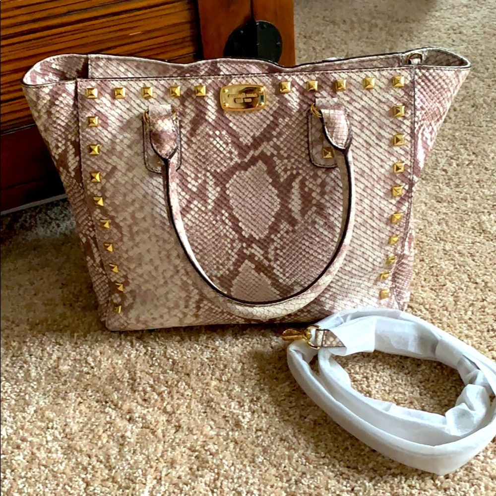 Handbag